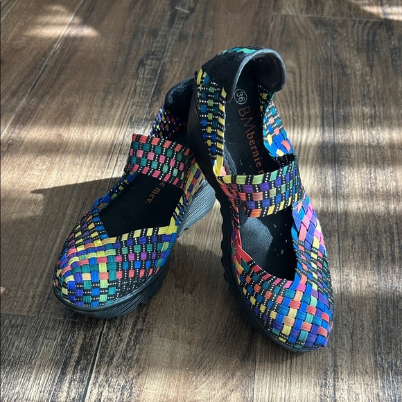bernie mev. Multicolor Woven Wedges - Picture 2 of 13